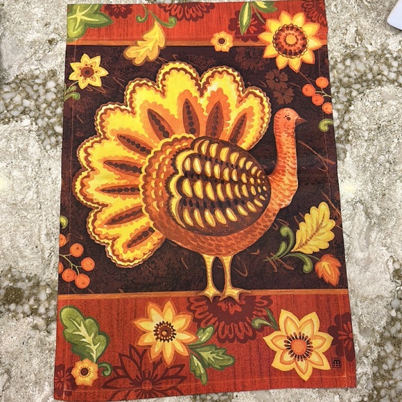 HUGE Lot of 15 Garden Flags All Seasons & Holidays - Picture 15 of 16